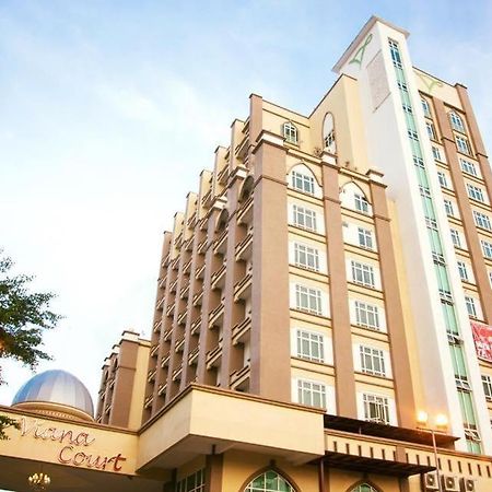 كوتا بْهارو Risqi Apartment 2 Bedroom Wakaf Che Yeh المظهر الخارجي الصورة
